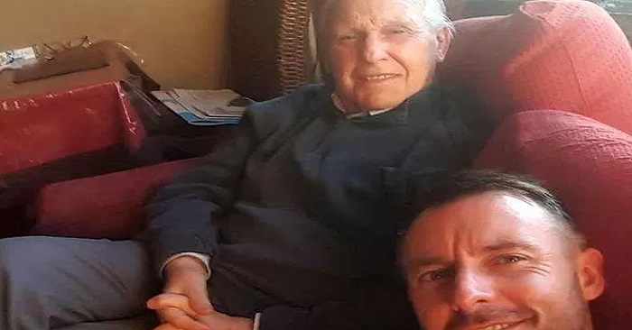 Fadern fick Alzheimers och minns inte längre sin egen familj – Då gjorde sonen något lysande! Fadern fick Alzheimers och minns inte längre sin egen familj – Då gjorde sonen något lysande!